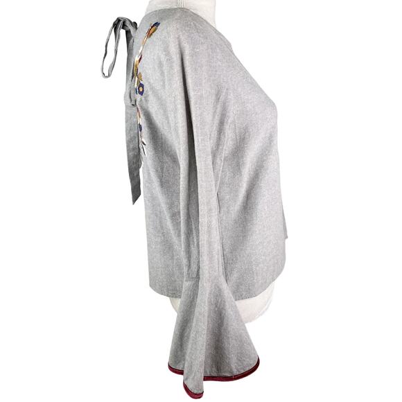 THML Riverside Top Small Gray Embroidered Floral Bell Sleeves Tie New - Picture 11 of 11
